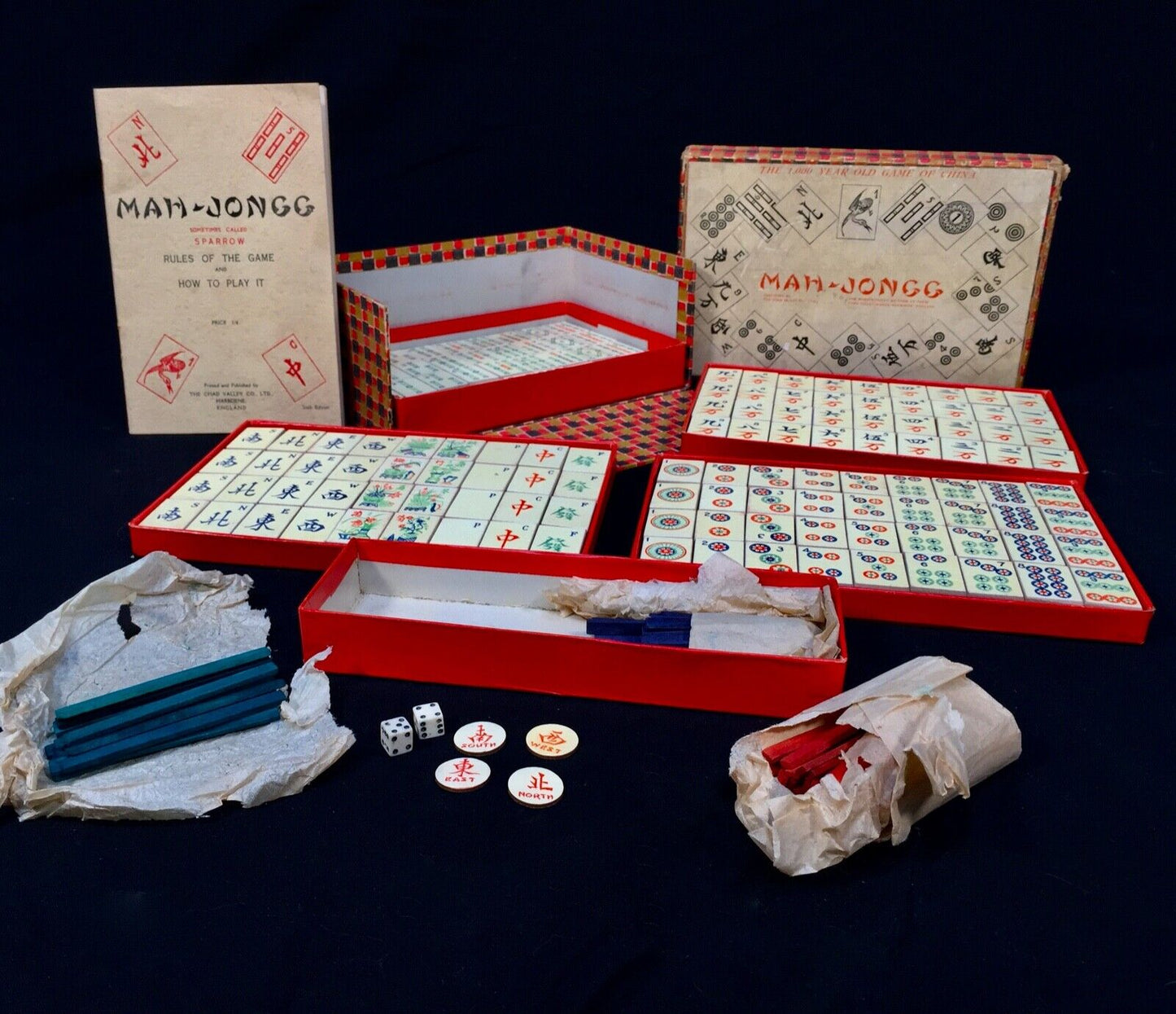 Antique Bamboo Mahjong Set / Mah Jong Game in Travel Box / Vintage