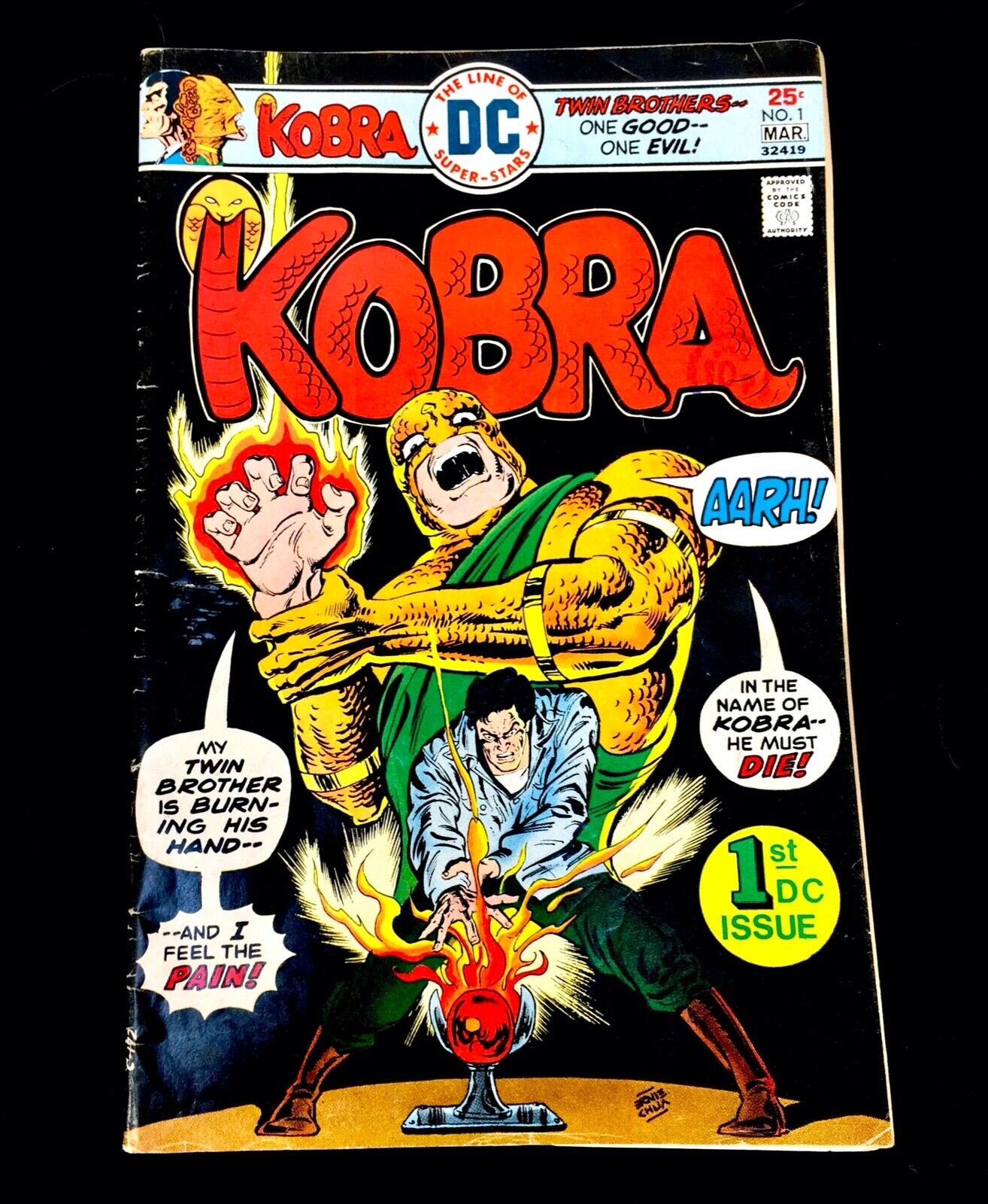 DC Comics Kobra #1 Classic Cover 1976 / First Issue / Vintage